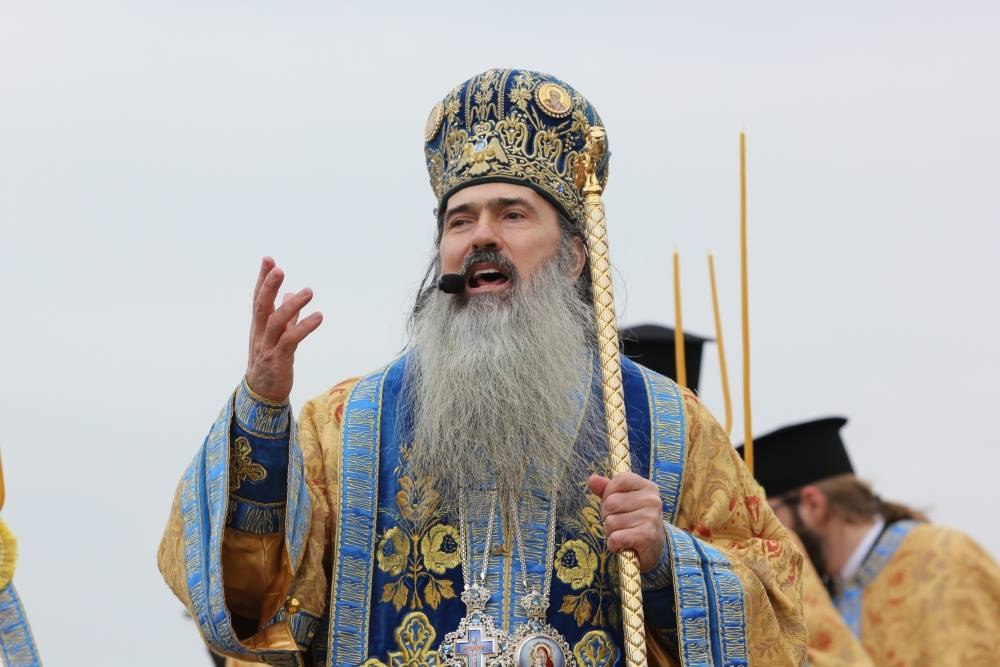 Arhiepiscopul Teodosie roagă pentru ploaie în Constanța. Intens precipitații în jumătate din județ. Arhiepiscopul Teodosie roagă pentru ploaie în Constanța. Intens precipitații în jumătate din județ.