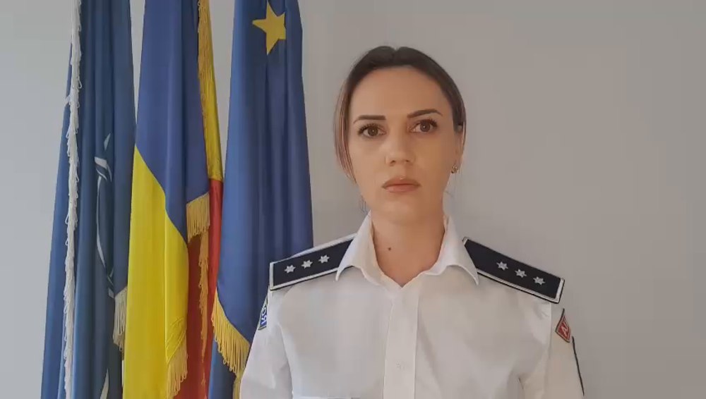 O femeie de 92 de ani a ajuns la spital după ce a fost lovită de un vecin. În locuința agresorului a fost găsită o femeie moartă