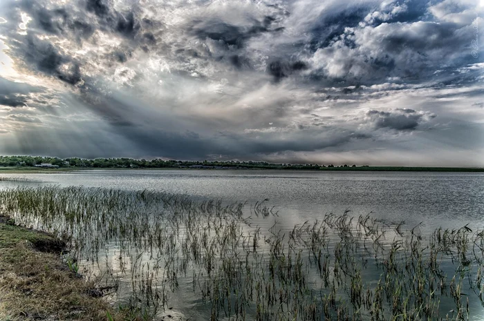 Lacul Movila Miresii are cea mai sărată apă FOTO: Radu Aramă