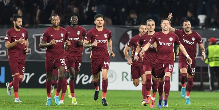 Fotbaliștii lui CFR Cluj nu prea mai au motive de bucurie. Foto Sportpictures