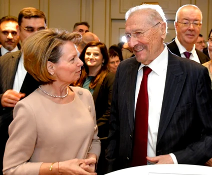 Principesa Sofia și fostul președinte Emil Constantinescu la recepția oferită de Ambasada Japoniei la București. FOTO: Daniel Angelescu, Casa Majestății Sale