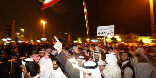 FOTO REUTERS: Protestatari kuweitieni cerând demisia guvernului