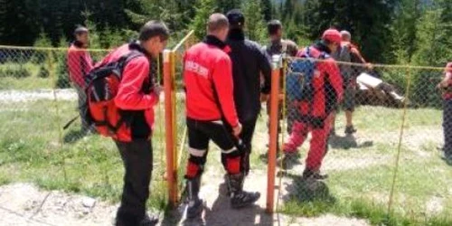Jandarmii şi salvamontiştii hunedoreni au pornit spre acea zonă pentru a-i acorda primul ajutor