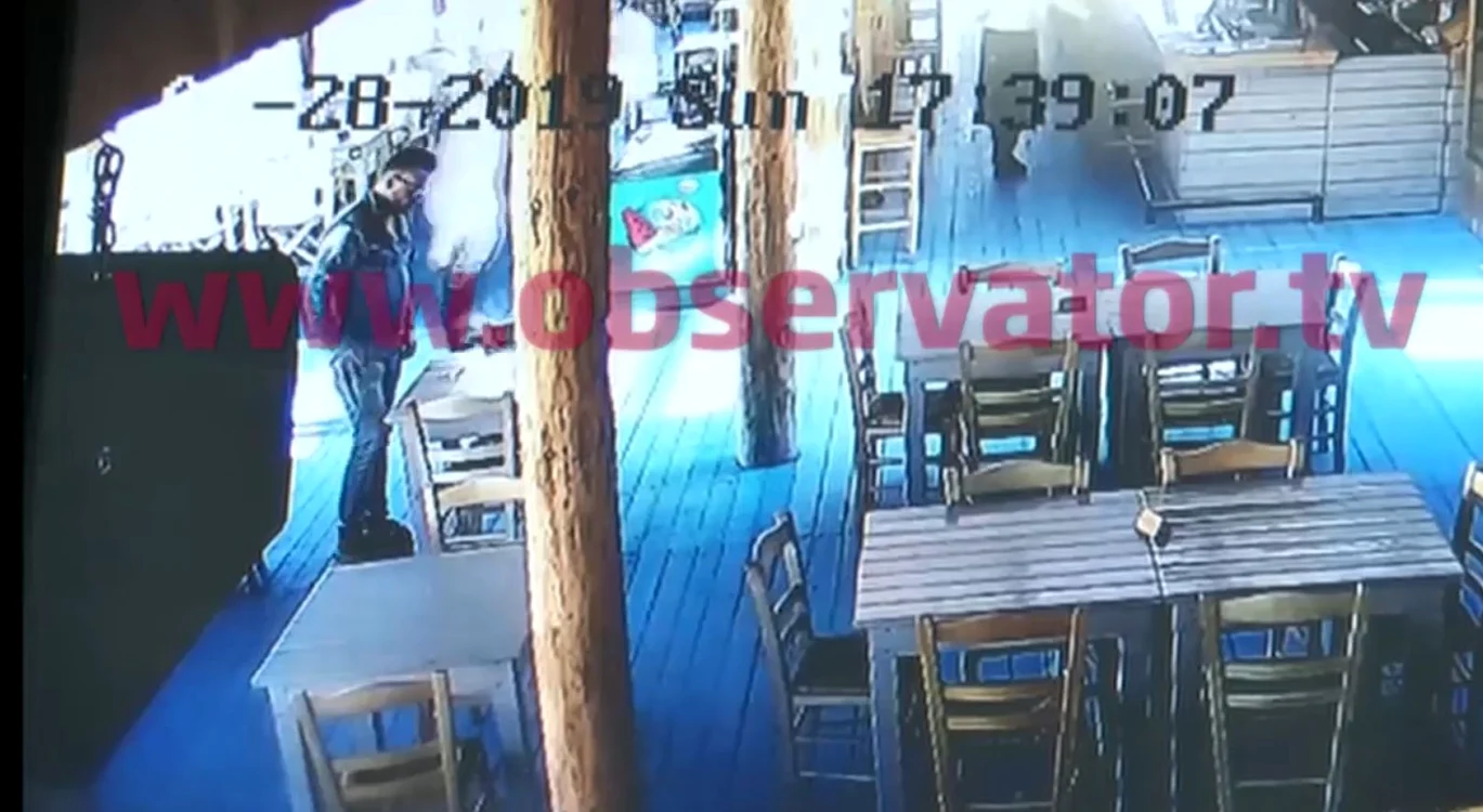 
    Răzvan Ciobanu, cu câteva ore înainte să moarăFoto: observator.tv  