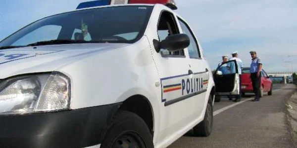 Poliţiştii tulceni l-au găsit pe cel care conducea maşina (foto arhivă)
