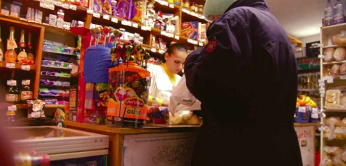 Magazinele alimentare au fost luate la verificat