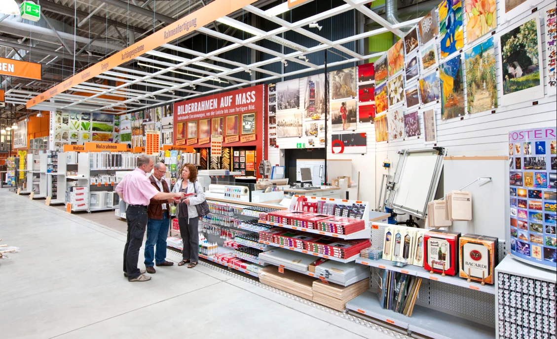 Interiorul unui magayin Hornbach