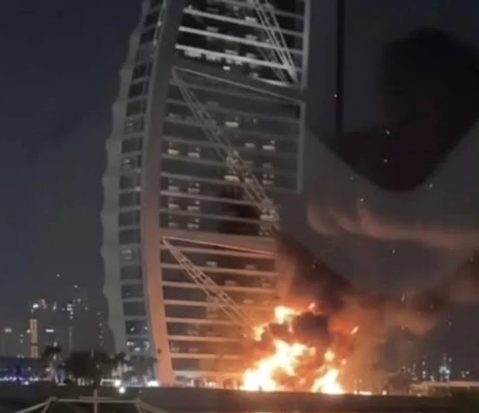 Celebrul hotel Burj Al Arab FOTO: X