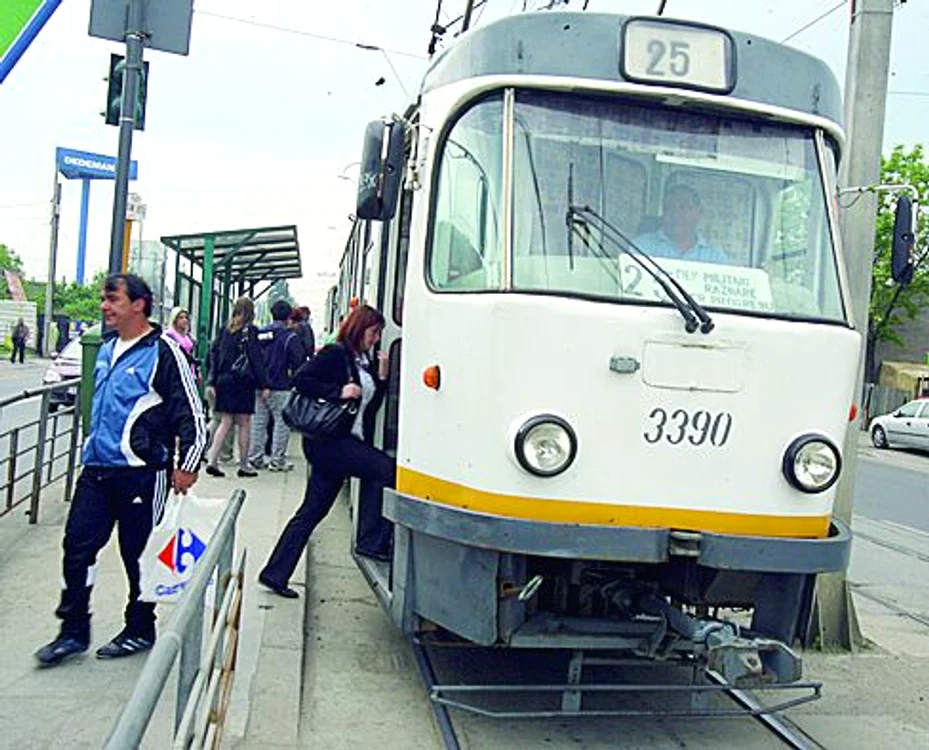 Tramvaiul 25