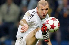 3 zinedine zidane gettyimages 52505586 jpg jpeg