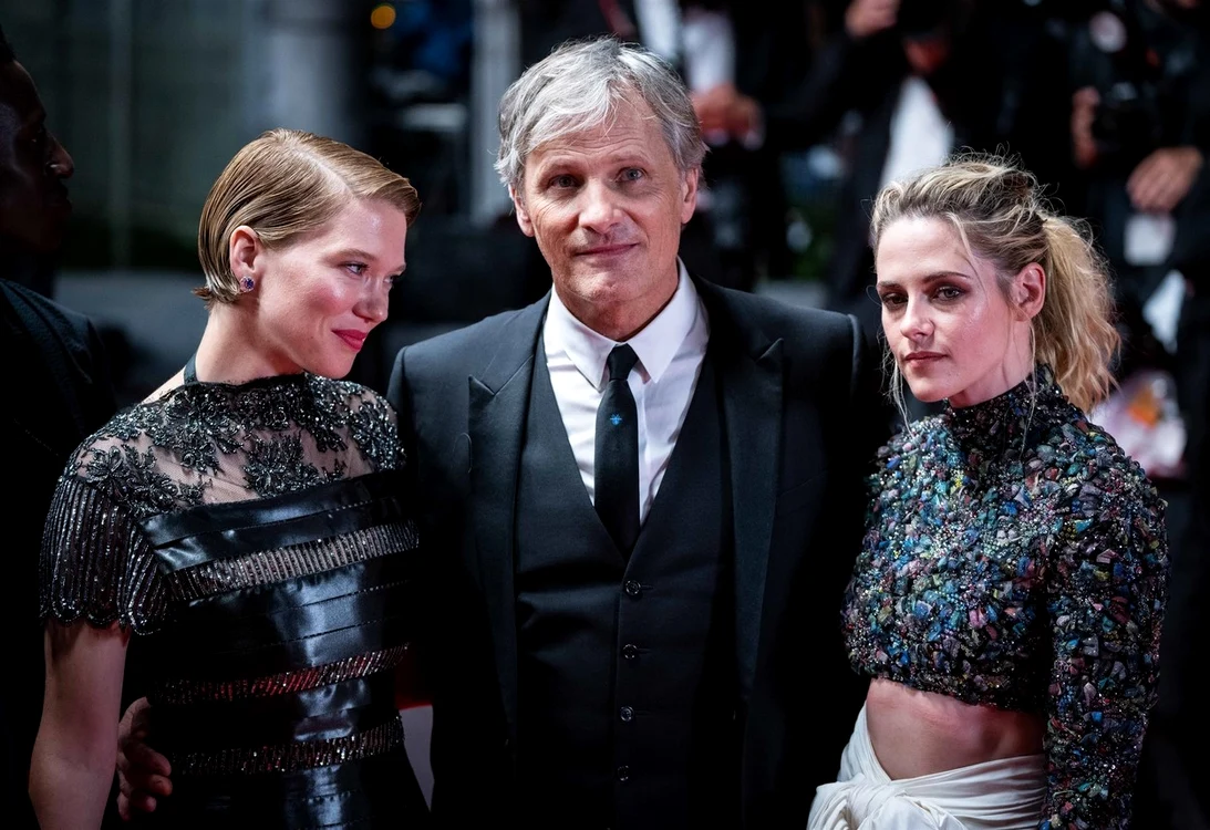 Kristen Stewart si Lea Seydoux Cannes (7) jpg