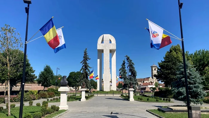 Monumentul Unirii de la Alba Iulia FOTO Adevărul