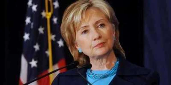 Hillary Clinton se duce în Pakistan