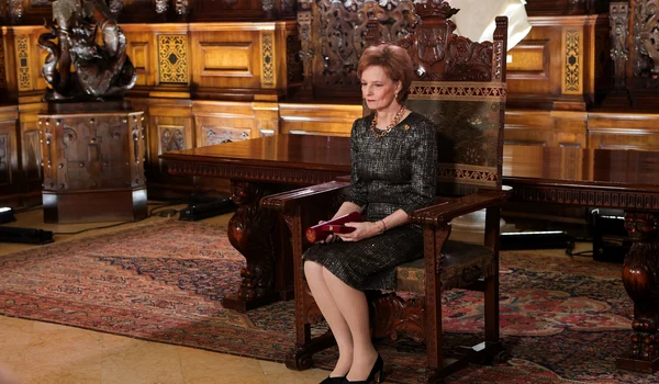 Majestatea Sa Margareta la Castelul Peleș pentru noi învestituri regale   Daniel Angelescu, Casa Majestății Sale (5) jpg