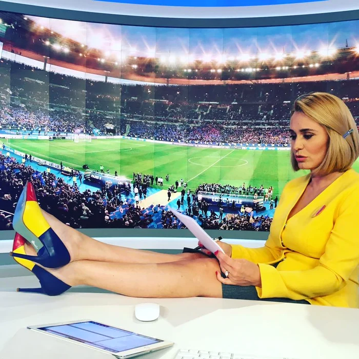 Andreea Esca și pantofii care speră să le poarte noroc "tricolorilor"