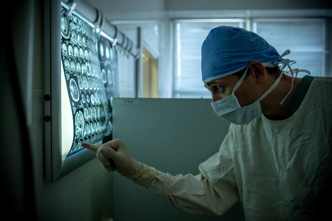 Servciile neurologice sunt extrem de greu de asigurat la SJU Ploiești FOTO: Pixabay/Mitrey