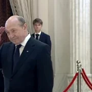 traian basescu salut ion iliescu jpg