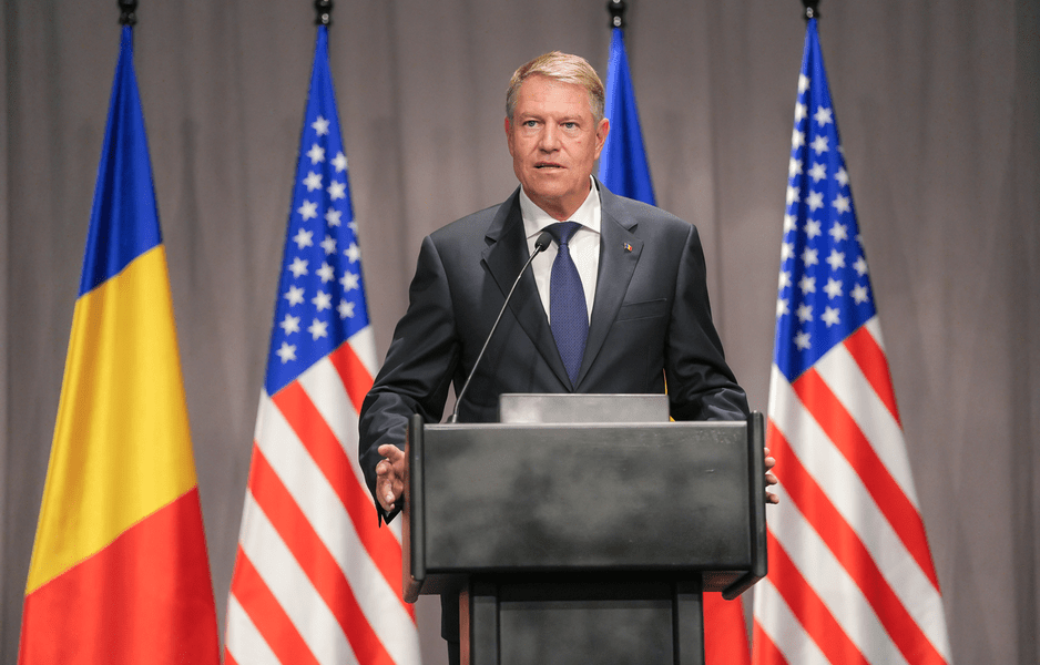 Iohannis, săgeți către Dîncu pe tema Ucrainei: „Să citească mai frecvent revista presei”