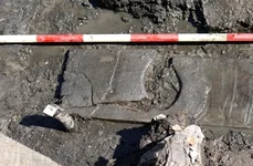Un capac de toaletă din lemn, vechi de 2000 de ani, descoperit la fortul roman de la Vindolanda jpeg