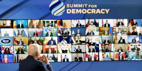 Summitul Democratiilor