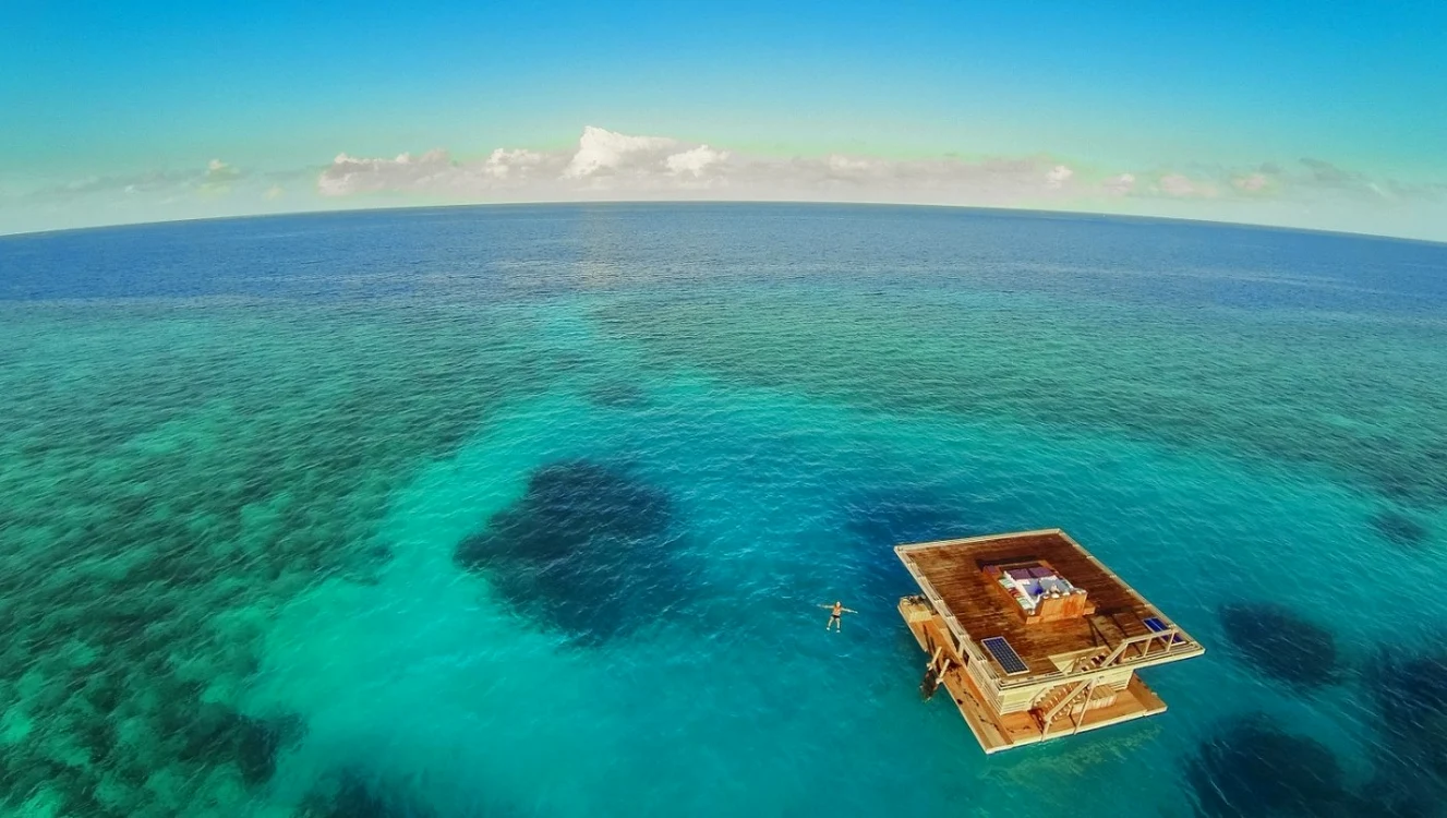 camera subacvatica in zanzibar foto themantaresort.com