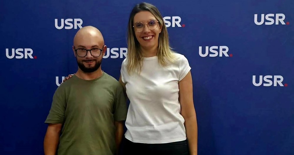 Un tânăr care a supraviețuit cancerului, ironizat după ce a publicat o fotografie alături de Diana Buzoianu. Reacția ministrului