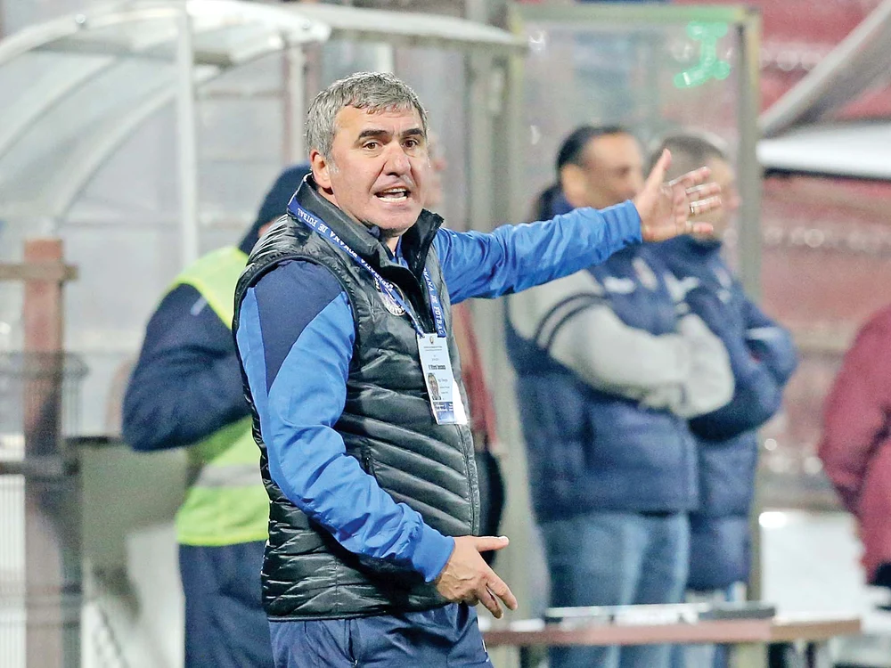 Hagi şi-a primenit echipa