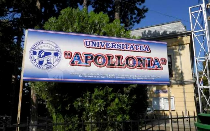 Sediul Universităţii "Apollonia" Iaşi