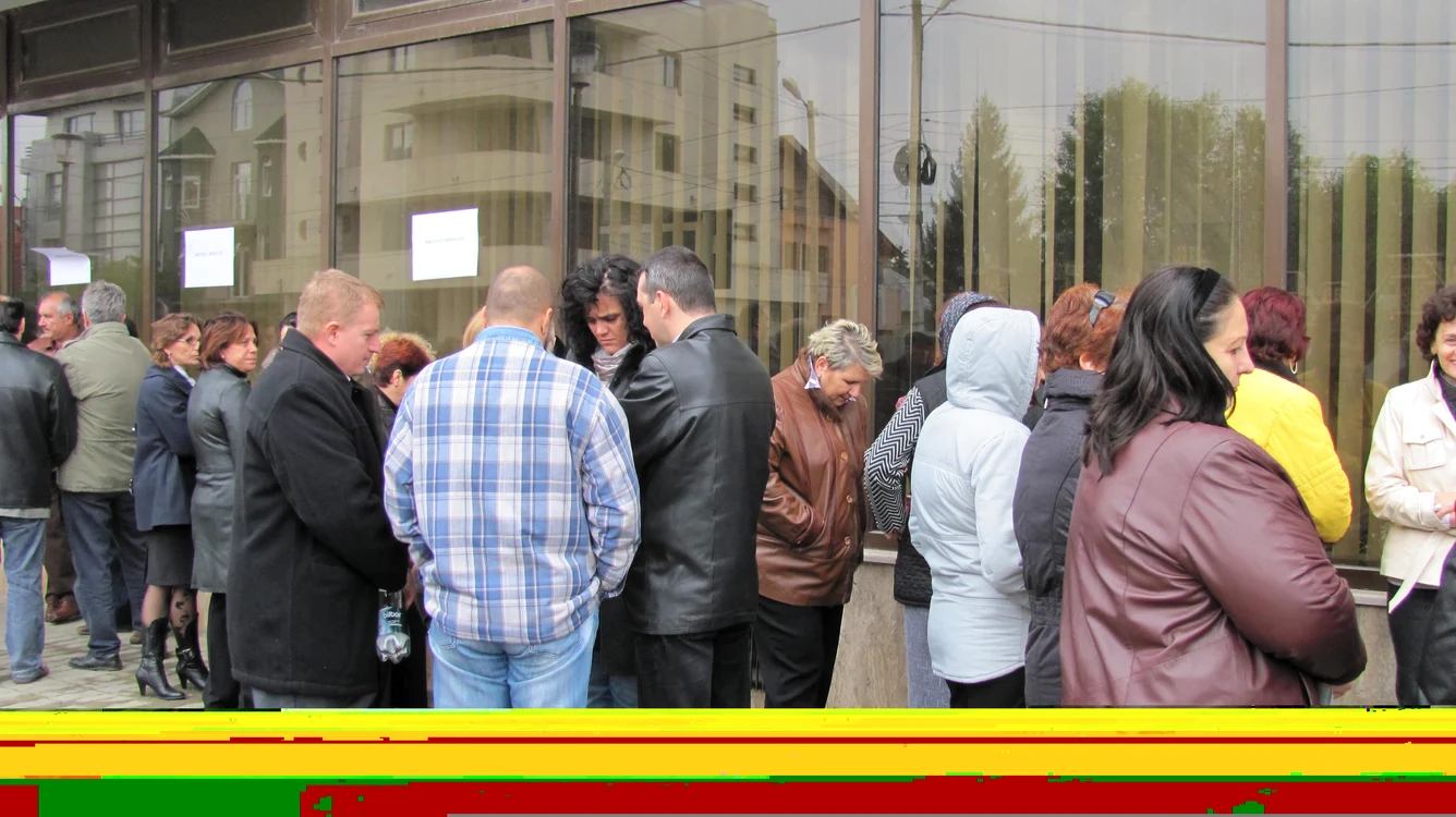 Funcţionarii de Direcţia de Finanţe îşi desfăşoară activitatea
