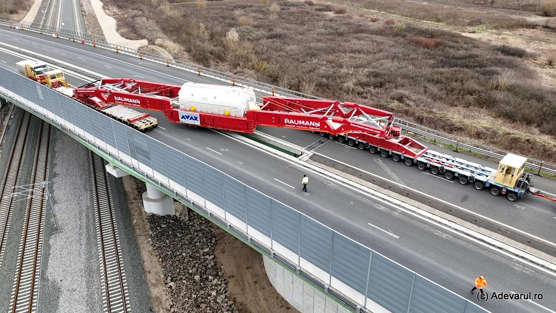 Transport agabaritic spre termocentrala Mintia  Foto Daniel Guță  ADEVĂRUL  (5) JPG