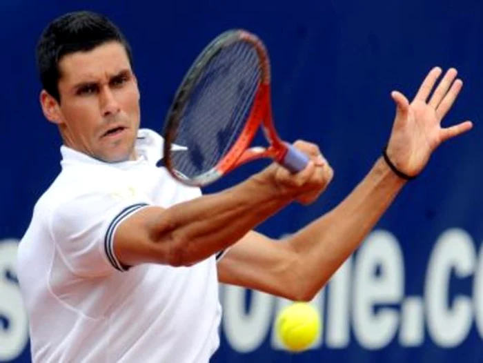 
    Fostul tenismen are o academie în Bucureşti şi încearcă să scoată viitoarele staruri ale acestui sport în ţara noastrăFoto: Click!  