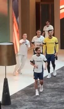 Cristiano Rolando a împins un copil / foto: captura As.com