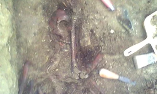 Au fost dezhumaţi luptătorii anticomunişti de la Ţaga jpeg