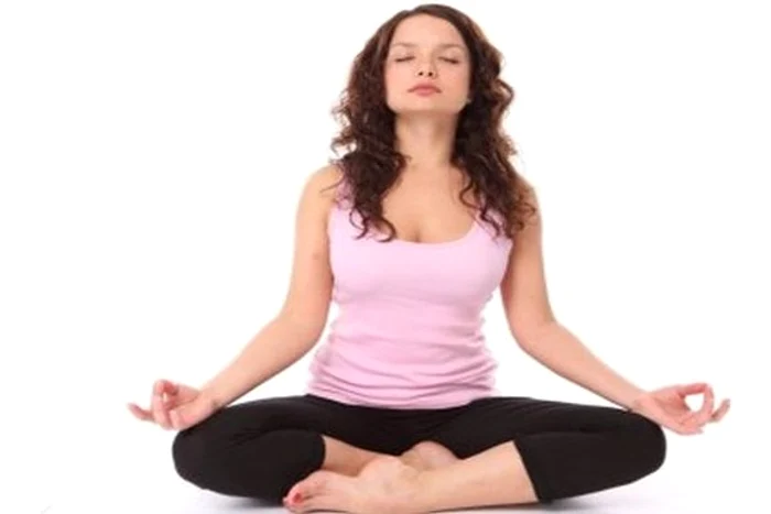 
    Unele voci insistă yoga că folosește elemente spirituale, inclusiv saluturi ale soareluiwww.clicksanatate.ro  