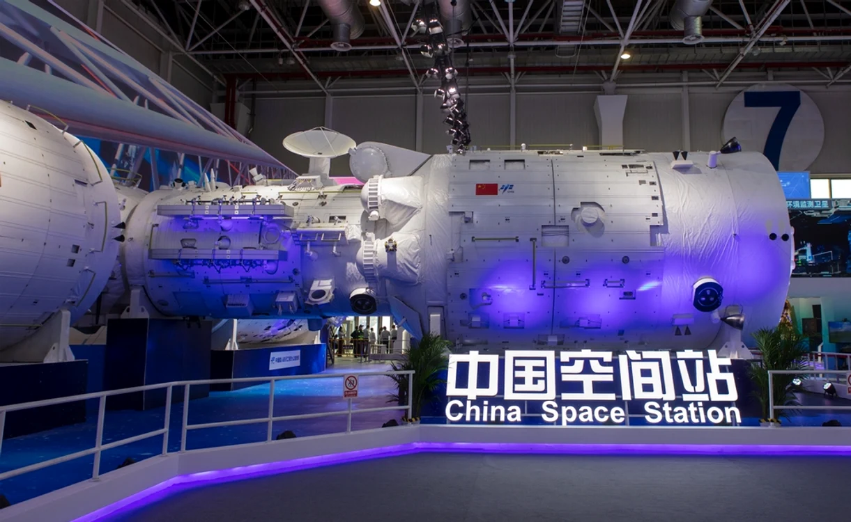 Replică a stației spațiale chineze Tiangong FOTO: testing / Shutterstock.com