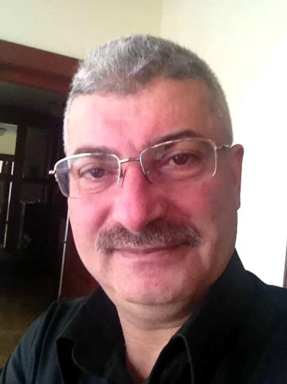 Silviu Prigoană, bărbierit şi tuns. (Foto: Facebook)