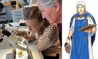 Arheologii examinează una dintre broșe (stânga) și reconstrucția unei rochii vikinge cu broșe 