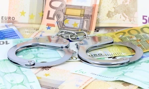Evaziune furt euro catuse FOTO Shutterstock