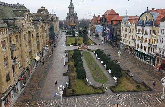 Centrul Timișoarei, văzut din schela montată de Primărie în centrul orașului FOTO Daniel Dancea