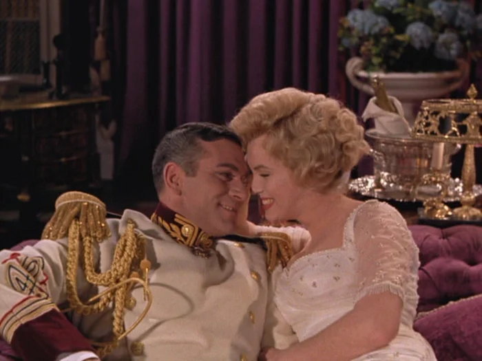 scena din filmul the prince and the showgirl alaturi de laurence olivier jpeg