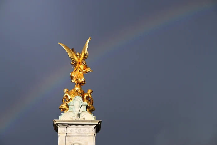 Curcubeu la Londra după moartea Reginei FOTO Getty Images