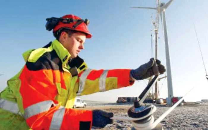 Preţul energiei eoliene este de trei ori mai mare decât cel al electricităţii clasice din cauza certificatelor verzi
