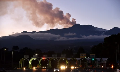vulcanul etna jpeg