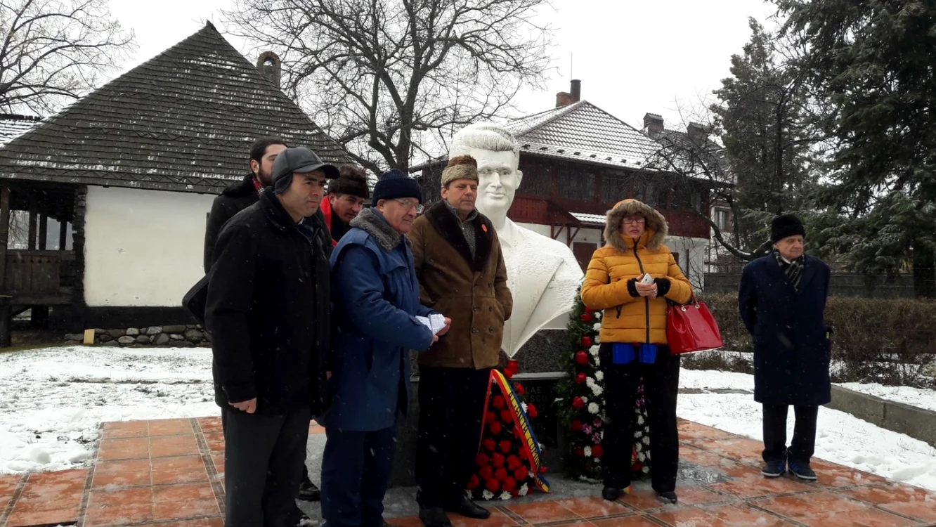 Delegaţii Alianţei Comuniştilor au transmis pe Facebook discursurile FOTO: Alina Mitran