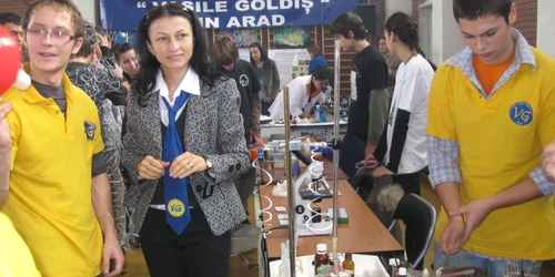 Experimente și lucrări