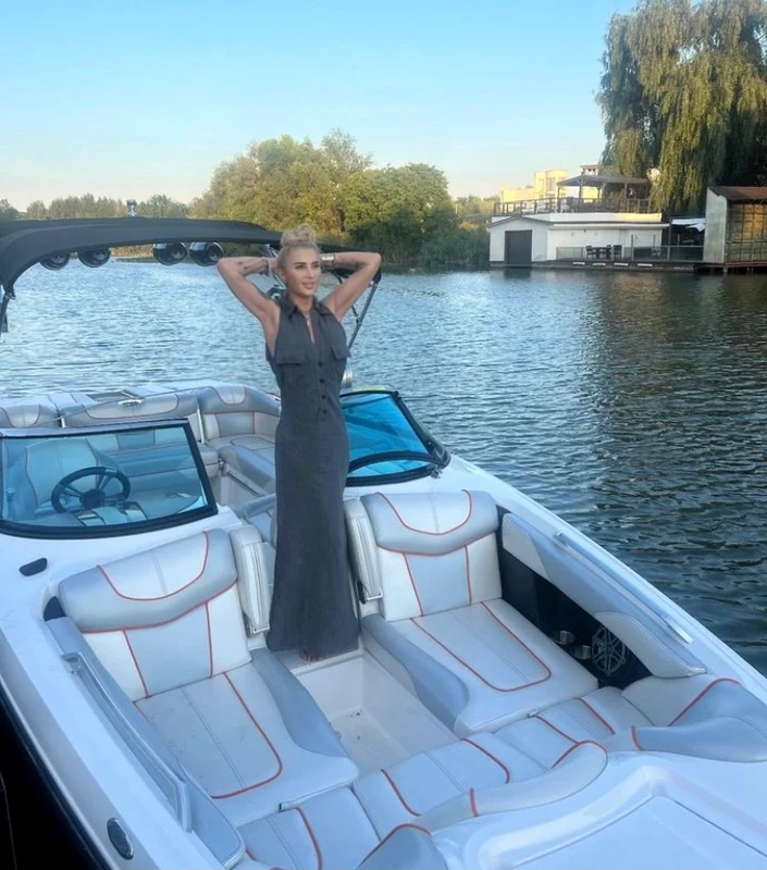 Reghecampf venise la Gruiu după barca de 400 000 de euro foto Instagram 