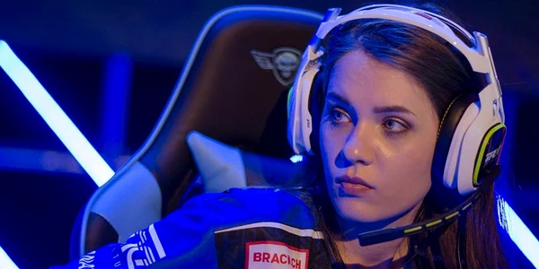 Ana Dumbrava, cea mai buna jucatoare din lume l Counter Strike FOTO Faceb Ana D  jpg