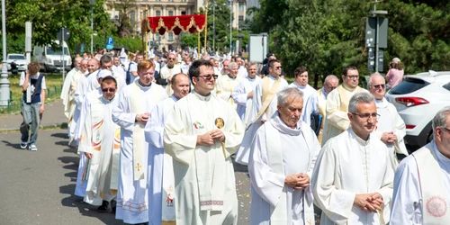 Procesiune 2 jpg