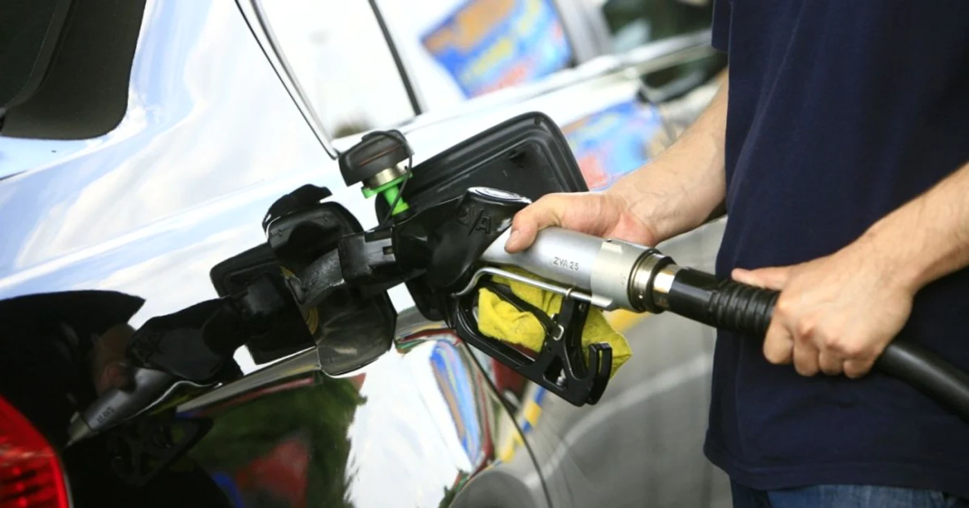 Perchezițiile au avut loc la mai multe stații de carburanți FOTO Adevărul