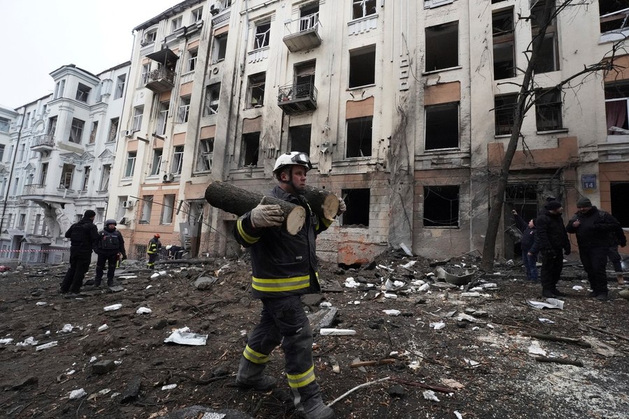Bombardamente ruseşti asupra regiunii ucrainene Harkov: Cel puţin 31 răniţi, între care nouă copii